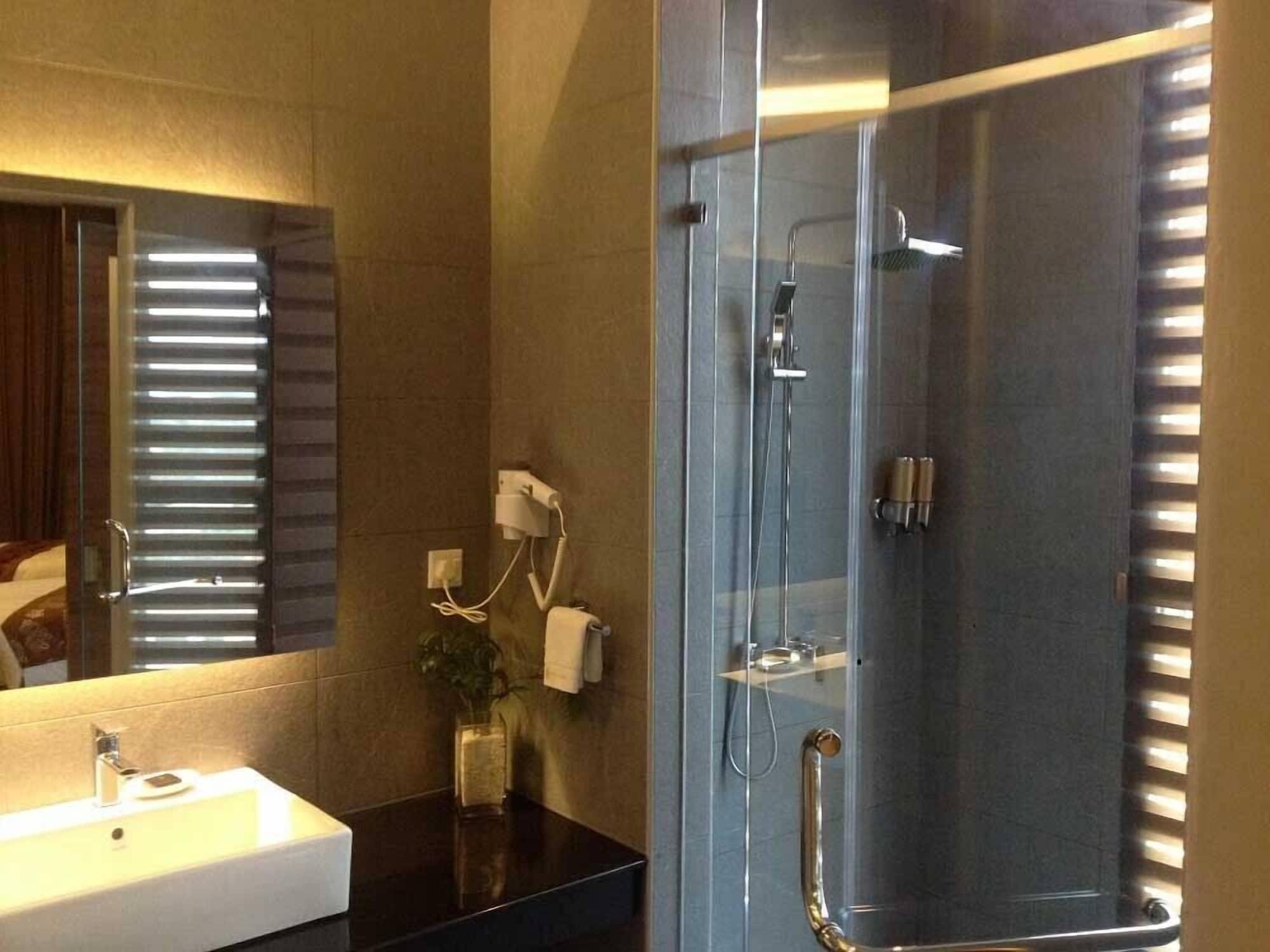 Hotel Symphony