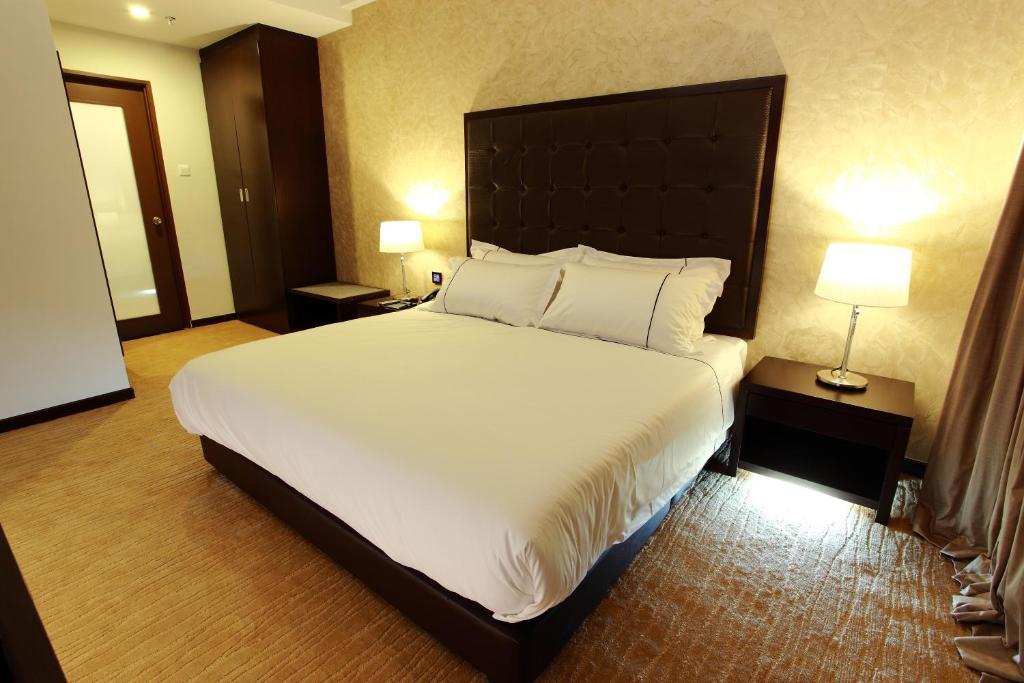 Symphony Hotel